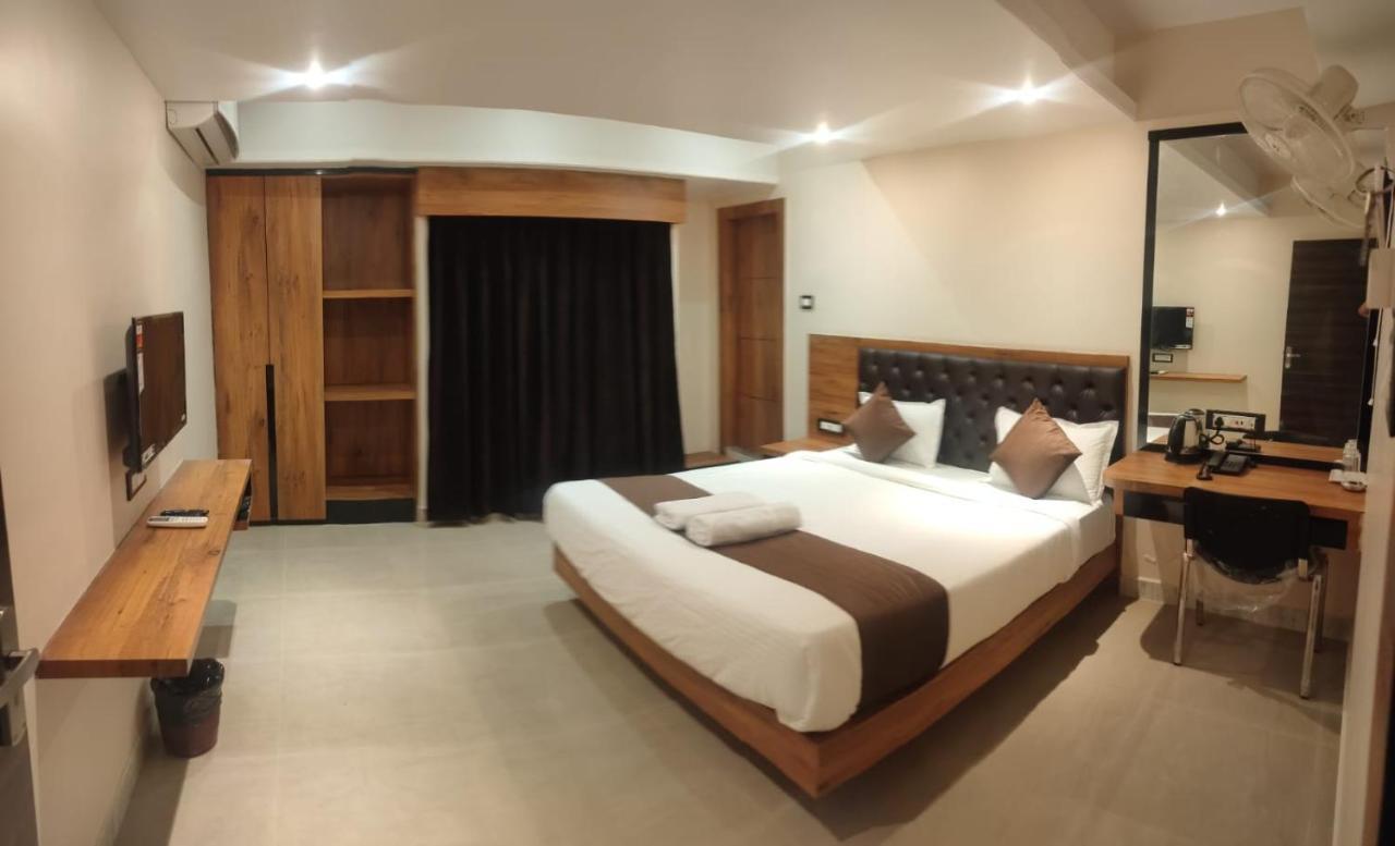 Aditya Inn Guwahati Exterior foto