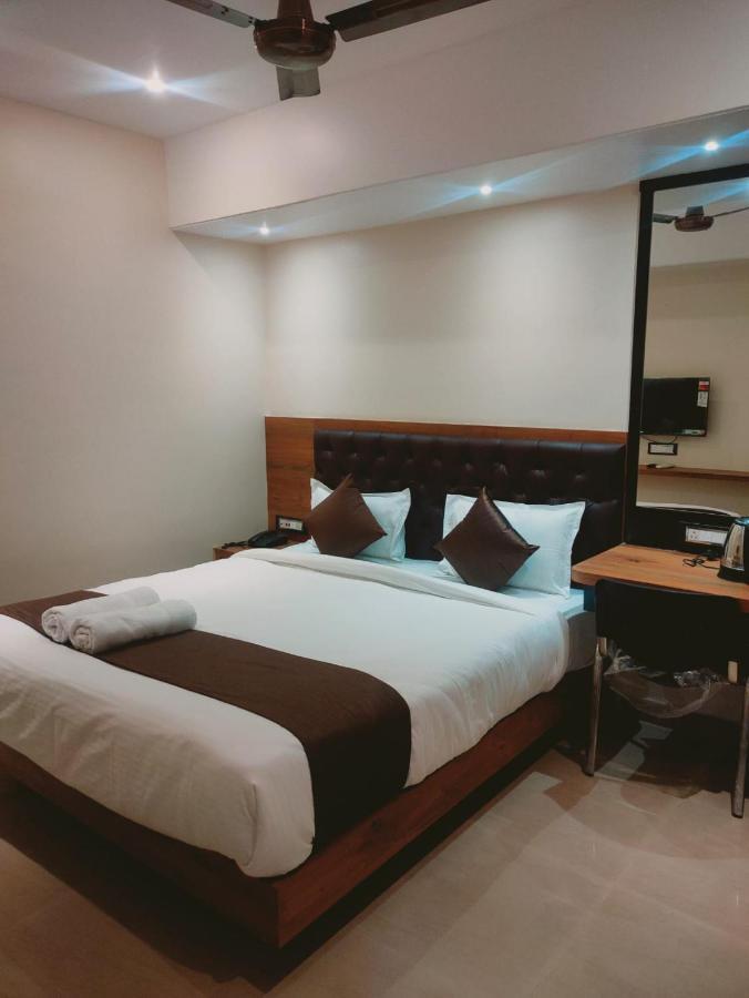 Aditya Inn Guwahati Exterior foto